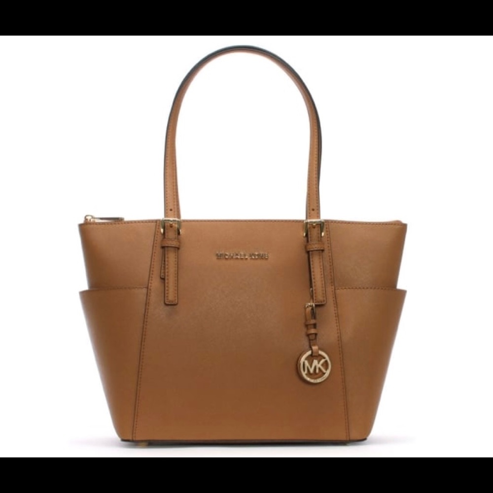 Michael Kors Jet Set Tote - Acorn!